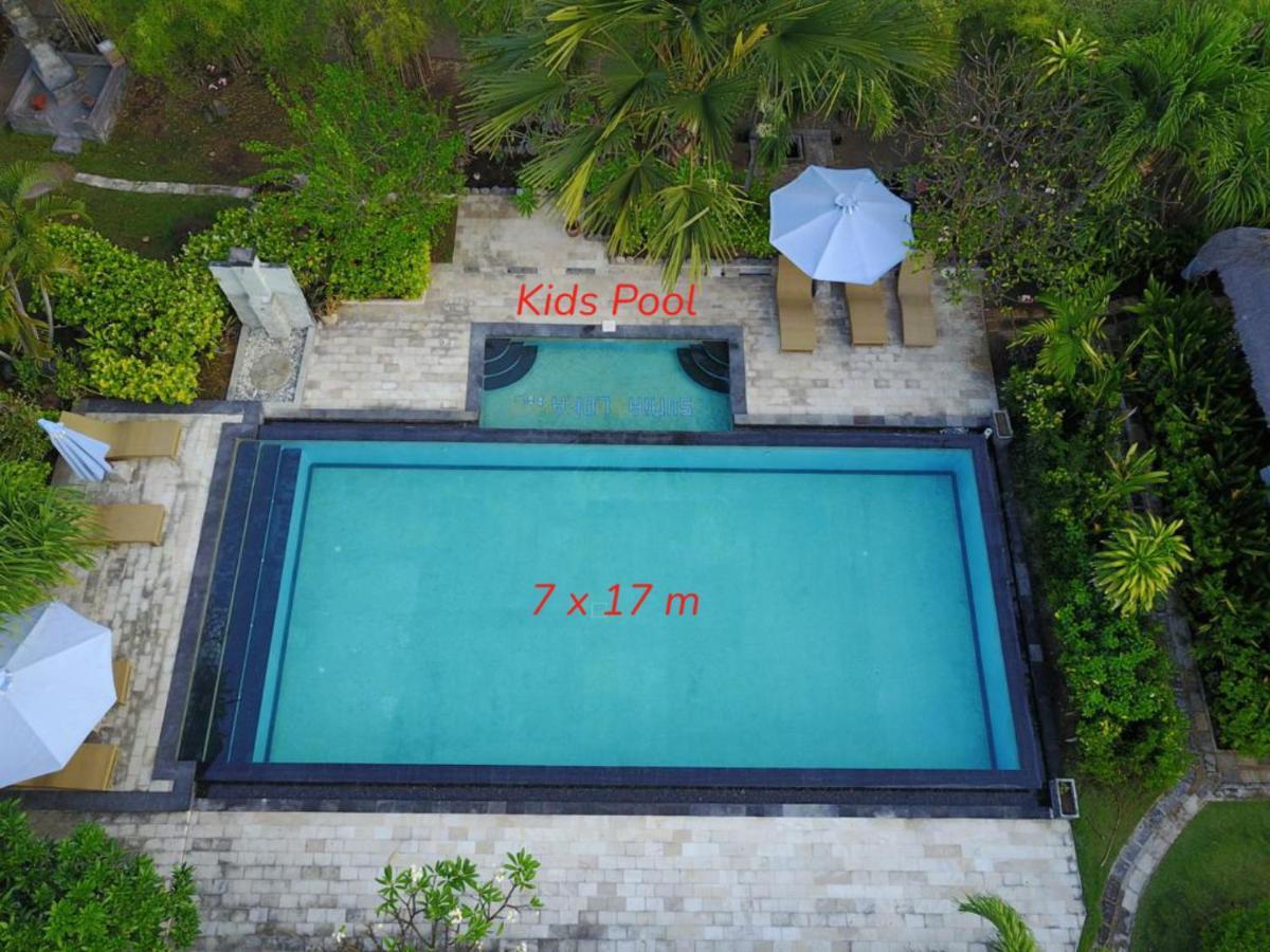 Sunia Loka Bungalows & Dive Center ペムテラン エクステリア 写真