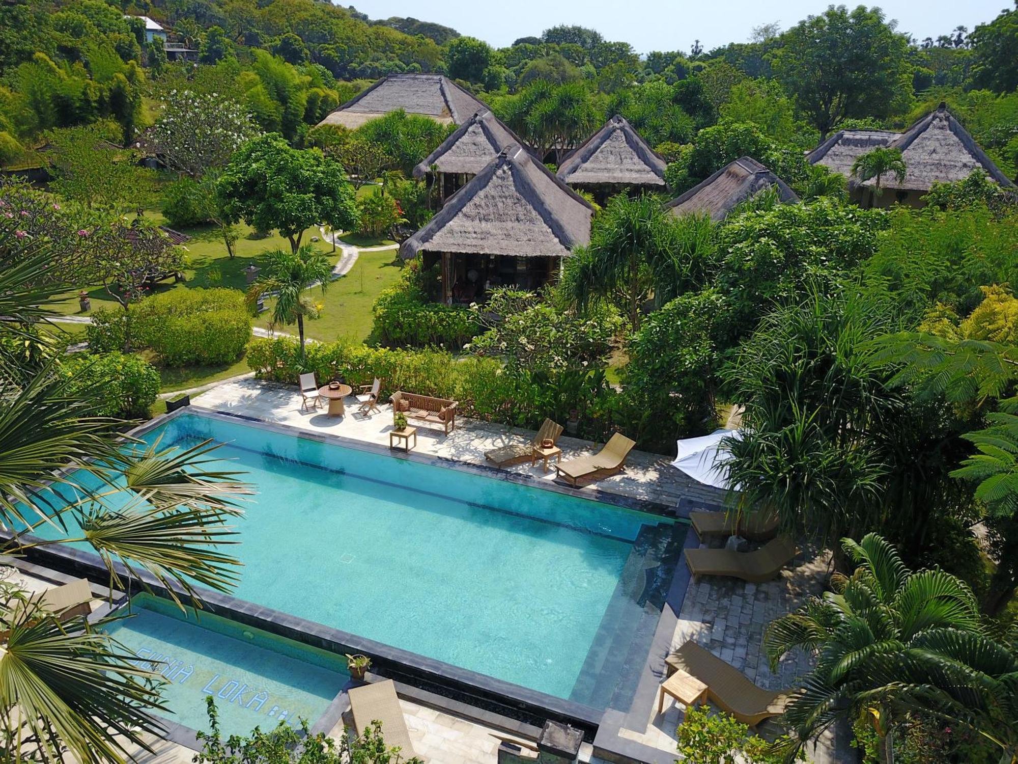 Sunia Loka Bungalows & Dive Center ペムテラン エクステリア 写真