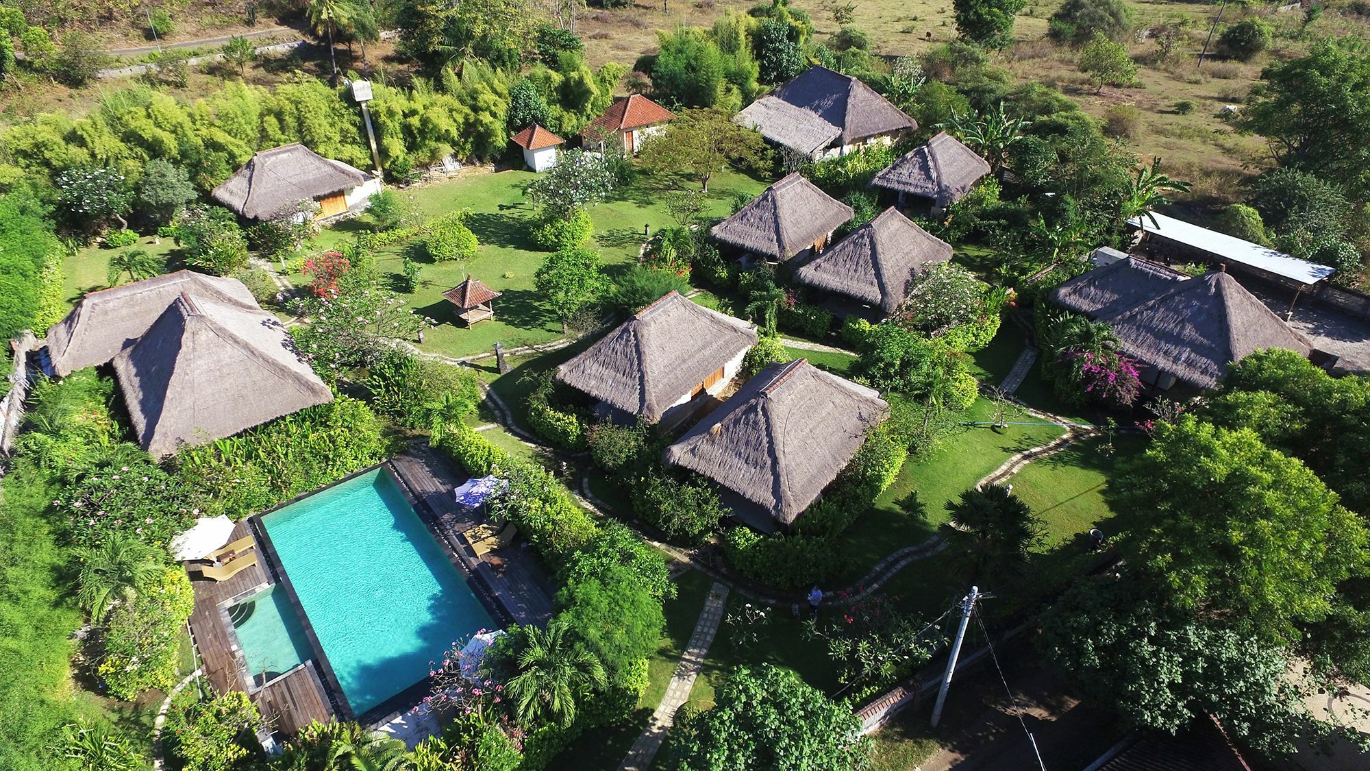 Sunia Loka Bungalows & Dive Center ペムテラン エクステリア 写真